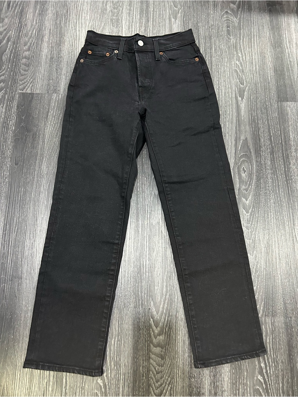 Levi's Black Women's Straight-Leg Jeans size 26